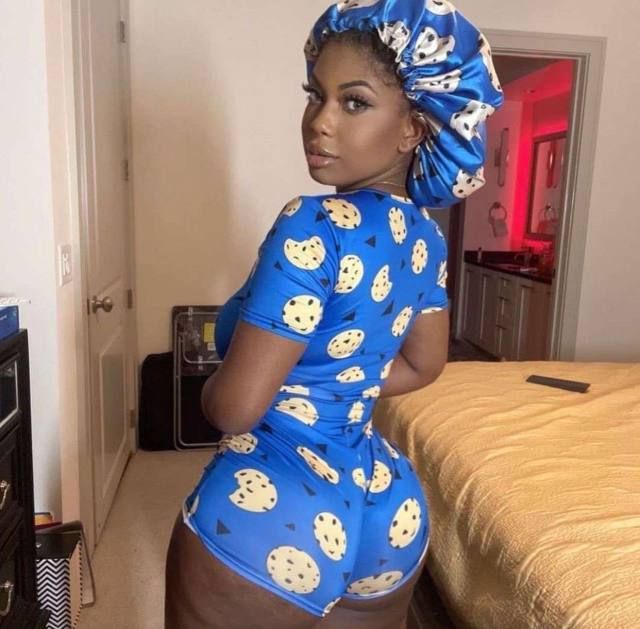 Horny wet pussy - Image 2