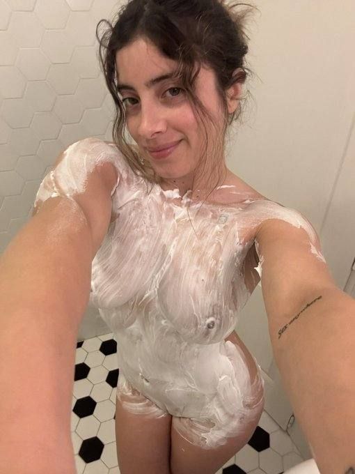 I AM A HOT SEXY LADY THAT CAN SATISFY ALL YOUR SEX FANTASIES MY PLACE OR YOURS💙 💋💚.  Hit me up  +1 (636) 439-2095 - Image 3